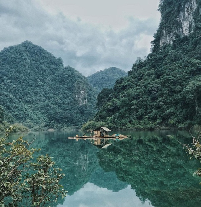 lac Nam Cha radeau